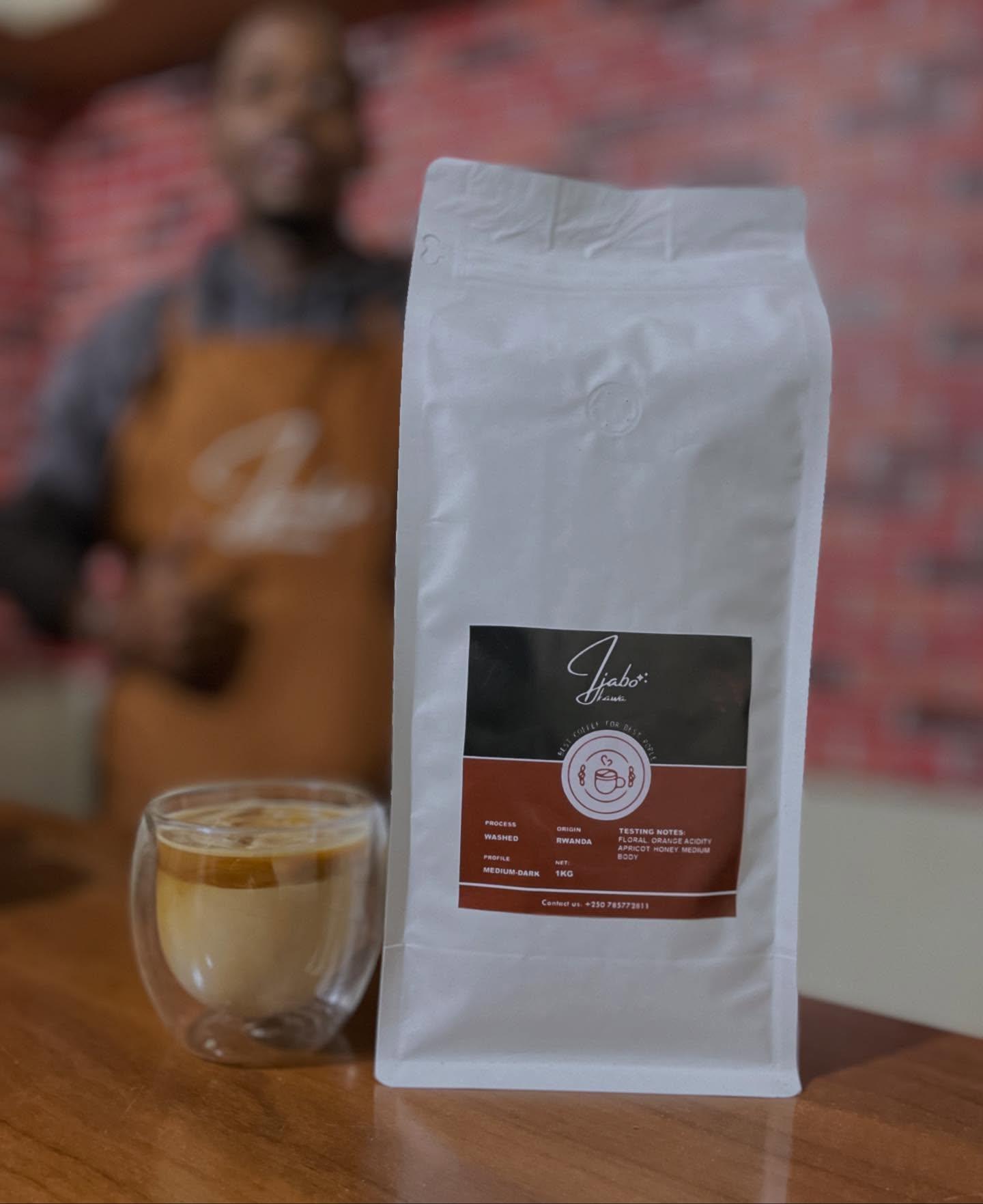 Ijabo Kawa roasted coffee beans, close up
